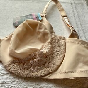 Olga 35063 Bra Lace Underwire Full Coverage Nude 40C NWT Smooth Comfort